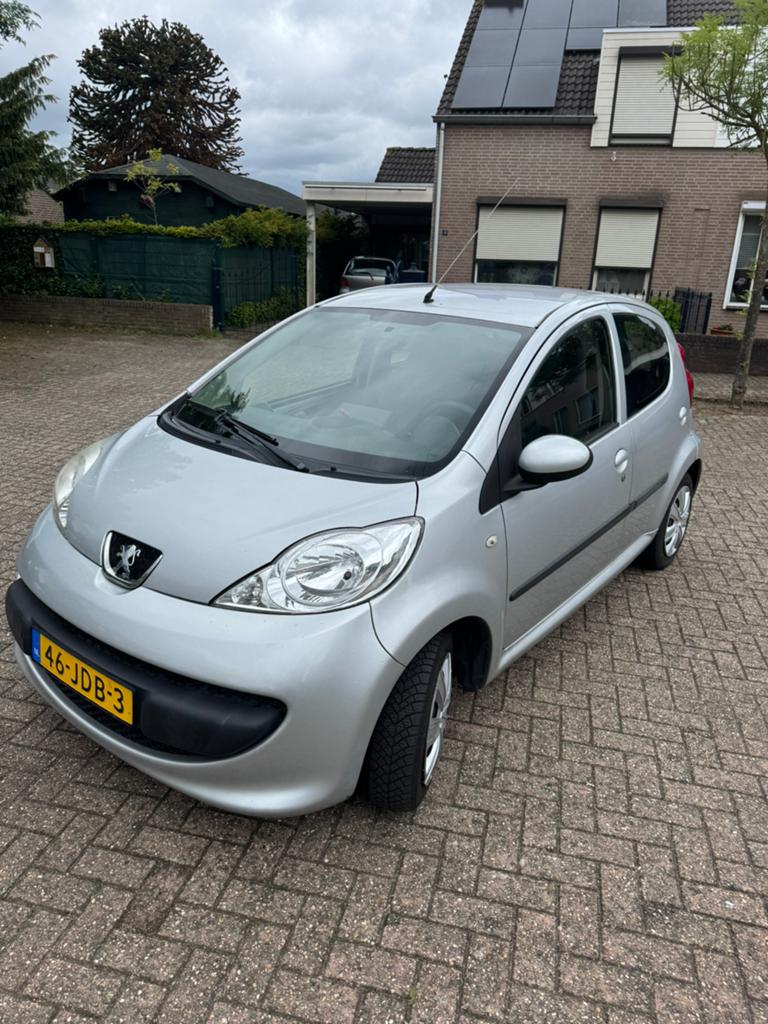 Peugeot 107, Autos, Peugeot, Achat, Apple Carplay, Noir, 5 portes
