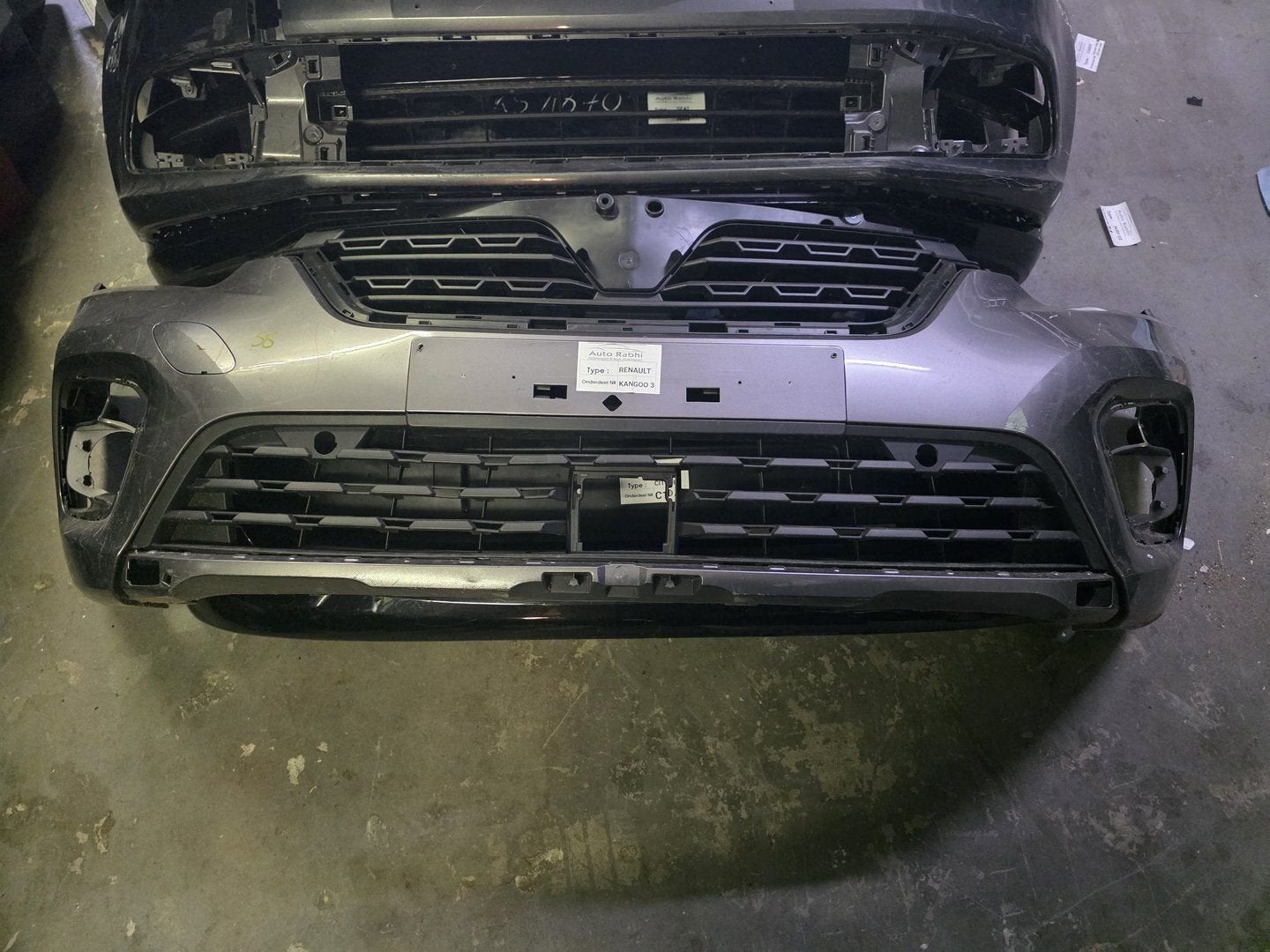 Voorbumper Renault Kangoo 3 III 21-, Gebruikt, -, -, Ophalen of Verzenden