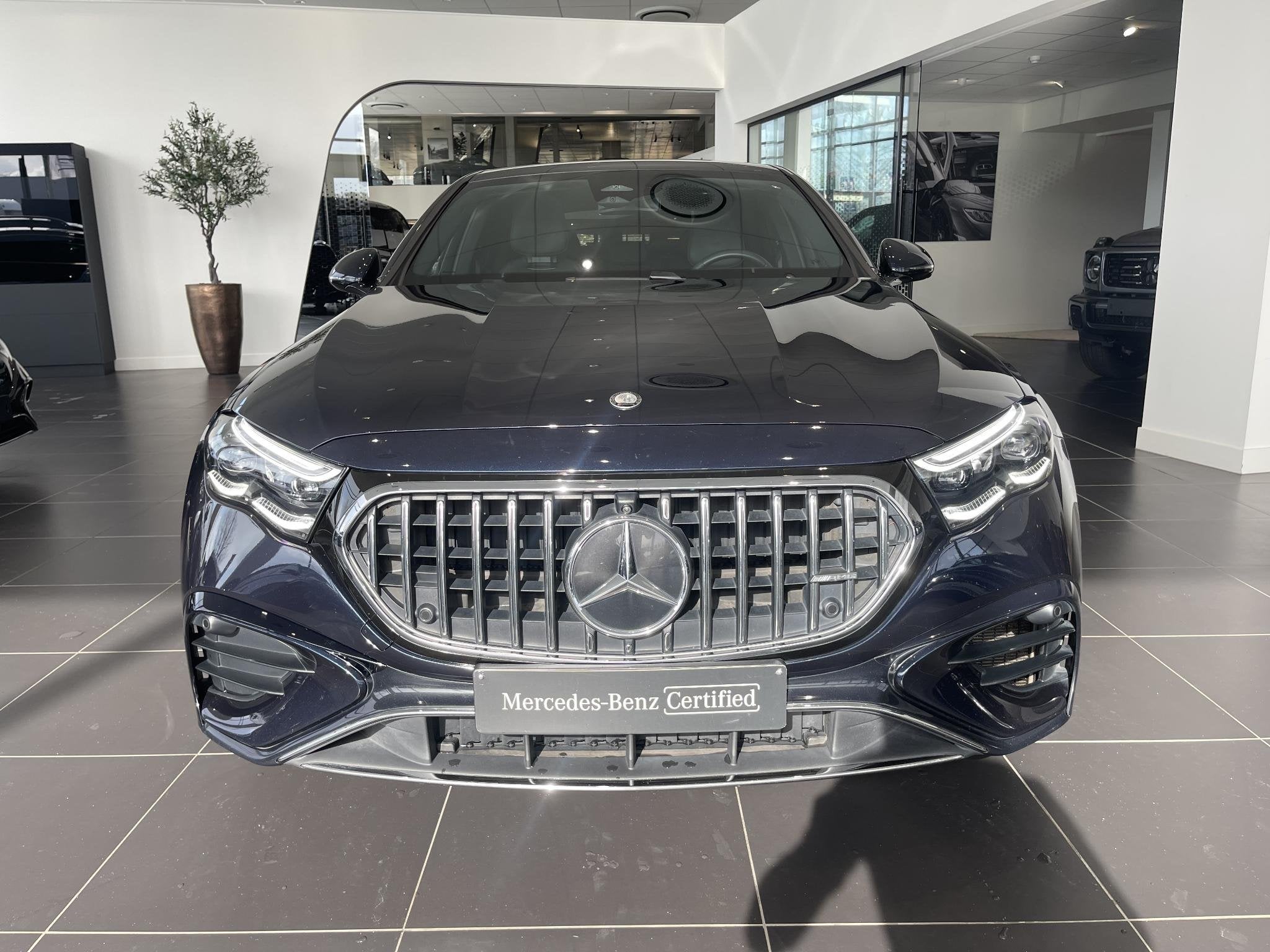 Mercedes-Benz E-Klasse 53 AMG HYBRID 4MATIC+ Berline + PANOR, Autos, Electronic Stability Program (ESP), Achat, 430 kW, 4 portes
