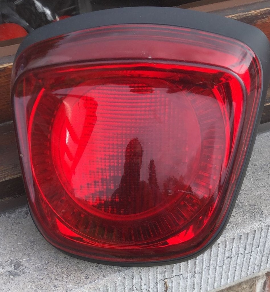 Feu arrière d'origine Vespa Primavera, Sprint Elettrica, Enlèvement ou Envoi, Neuf, Vespa