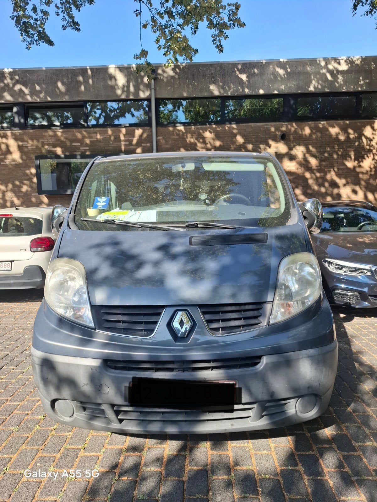Renault Trafic dubbele cabine 2.0dci de wagen is in perfecte, Euro 5, Stof, Particulier, Onderhoudsboekje