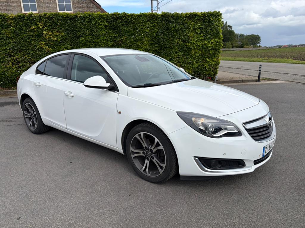 Opel insignia 89000km 1.4 benzine bwj: 2015, Auto's, Opel, Bedrijf, Te koop, Insignia, ABS, Adaptieve lichten, Airbags, Airconditioning