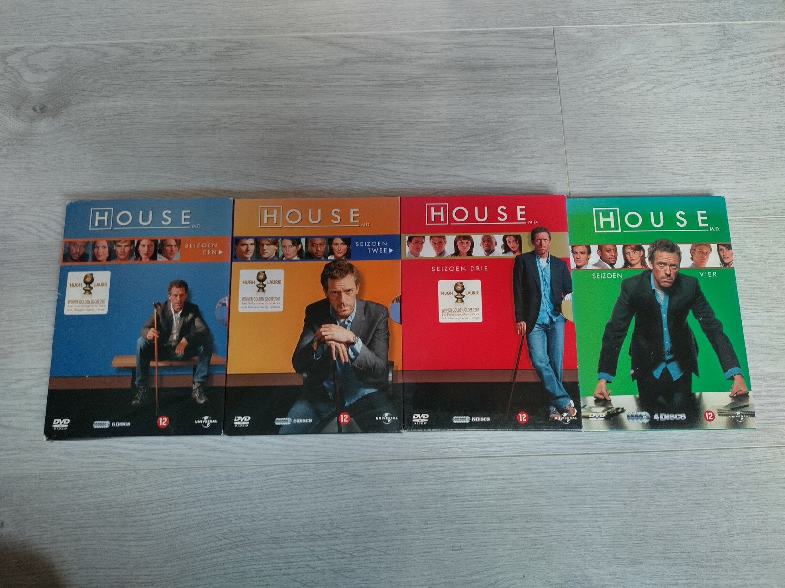 Dvd reeks House seizoen 1-4, Ophalen of Verzenden, Seizoen 1