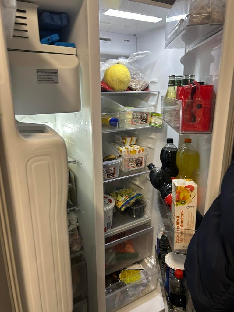 Koelkast met vriezer met twee deuren LG, Elektronische apparatuur, Koelkasten en IJskasten, Ophalen, Gebruikt, Met aparte vriezer