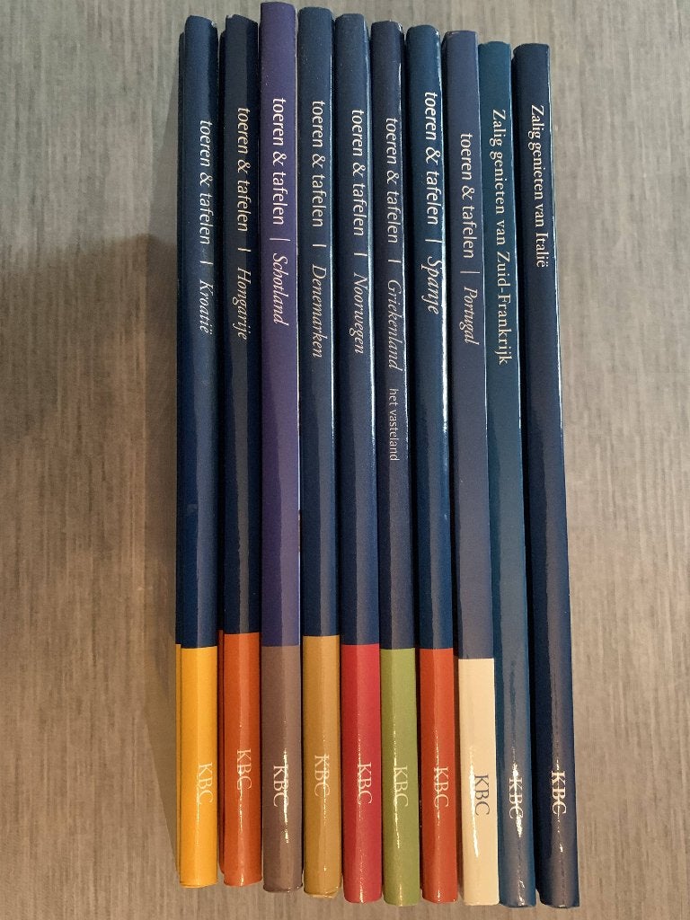 KBC 'Zalig genieten' en 'Toeren en tafelen' te koop, Boeken, Budget, Europa, Nieuw, Reisgids of -boek