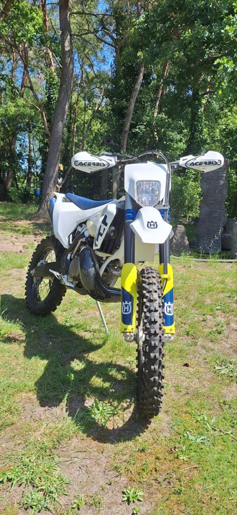 HUSQVARNA TE300 - NIEUWSTAAT!, Motos, Motos | Husqvarna, 300 cm³, Enduro, 1 cylindre, Manuelle