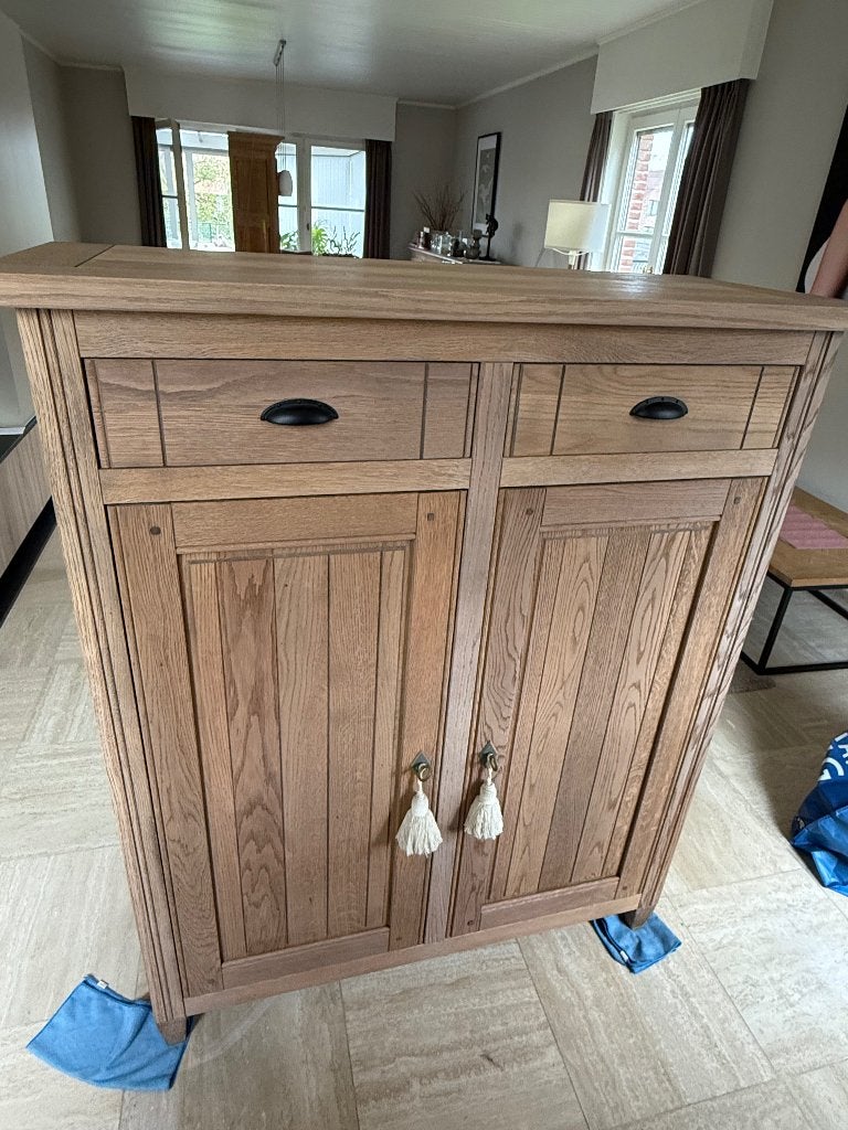 Eiken kast, Ophalen