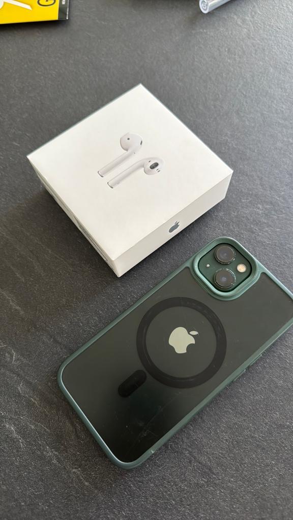 Iphone 13  + airpods 2 (+vitre neuve a installer), Enlèvement, Comme neuf, IPhone 13