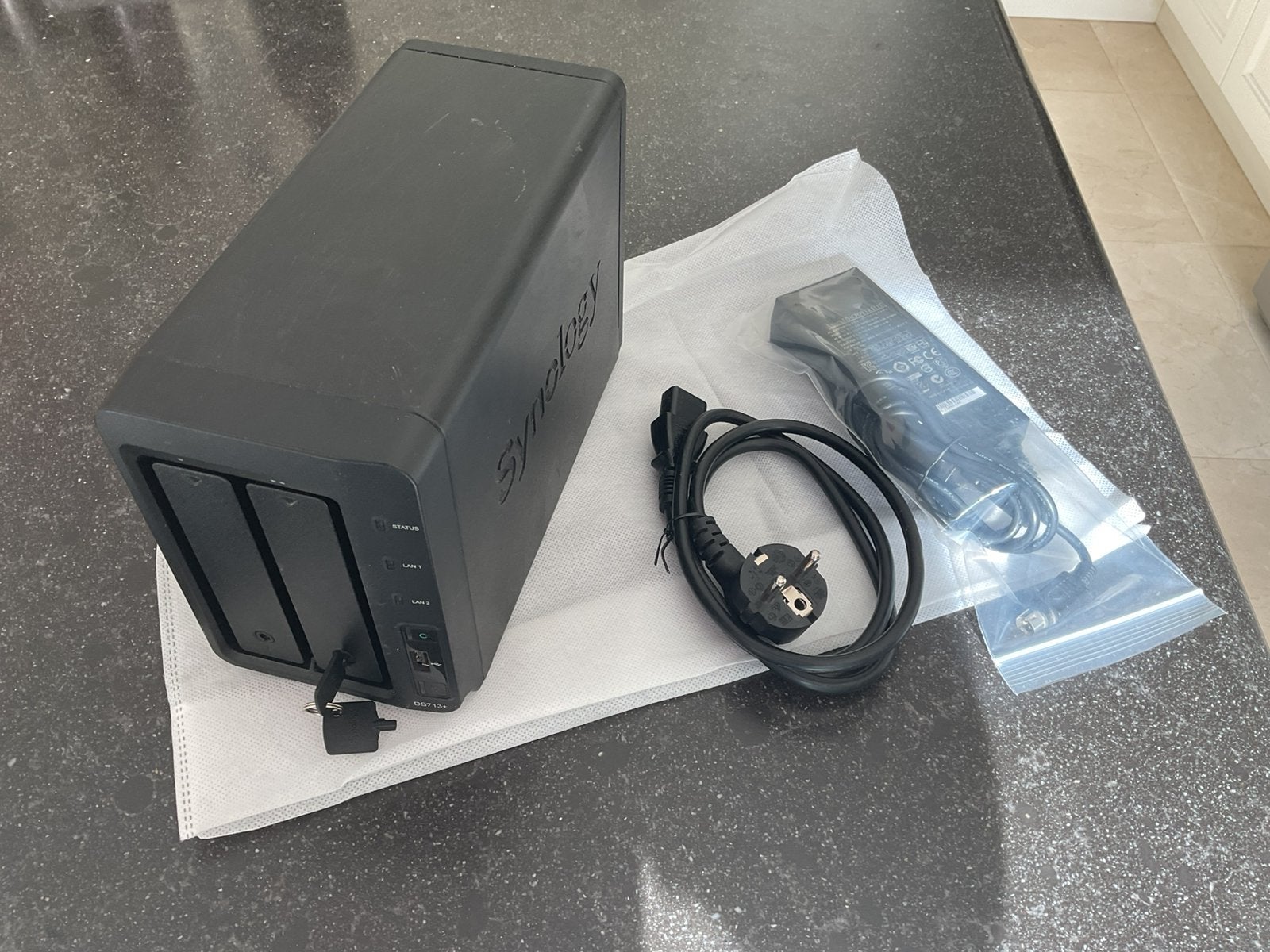 Synology DiskStation DS713+ NAS - 2-bay, Informatique & Logiciels, Enlèvement, Utilisé