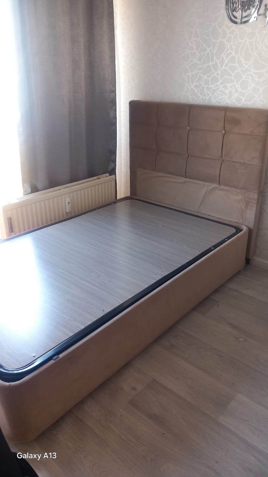 lit coffret en excellent etat avec matelas, Maison & Meubles, Chambre à coucher | Lits, Enlèvement, Comme neuf, Une personne