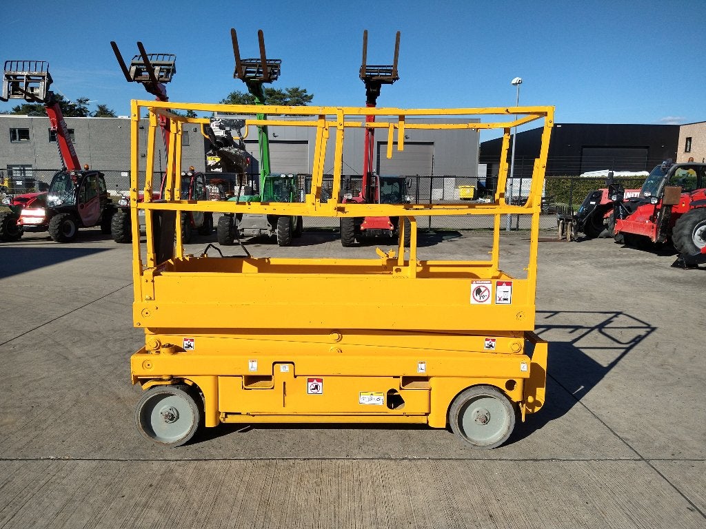 Schaarhoogwerker Haulotte Compact 8 (740), Bricolage & Construction, Enlèvement, Utilisé, Électrique