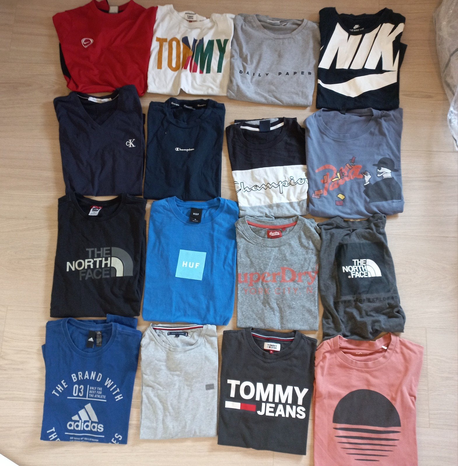 16 premium heren shirts in vooral maat S & M. Diverse brands, Verzenden, Maat 46 (S) of kleiner