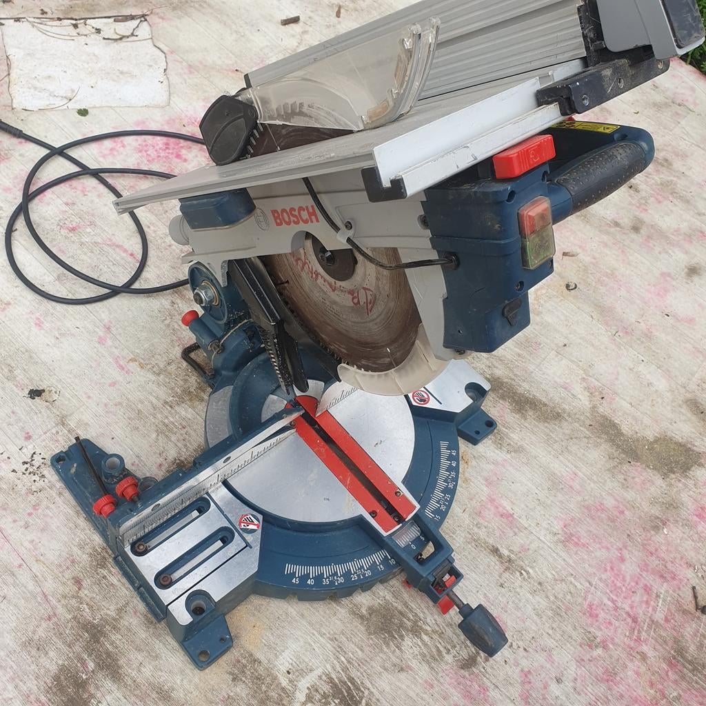 Circulaire BOSCH PROFESSIONNEL, Bricolage & Construction, Outillage | Scies mécaniques, Enlèvement ou Envoi, 70 mm ou plus, Comme neuf