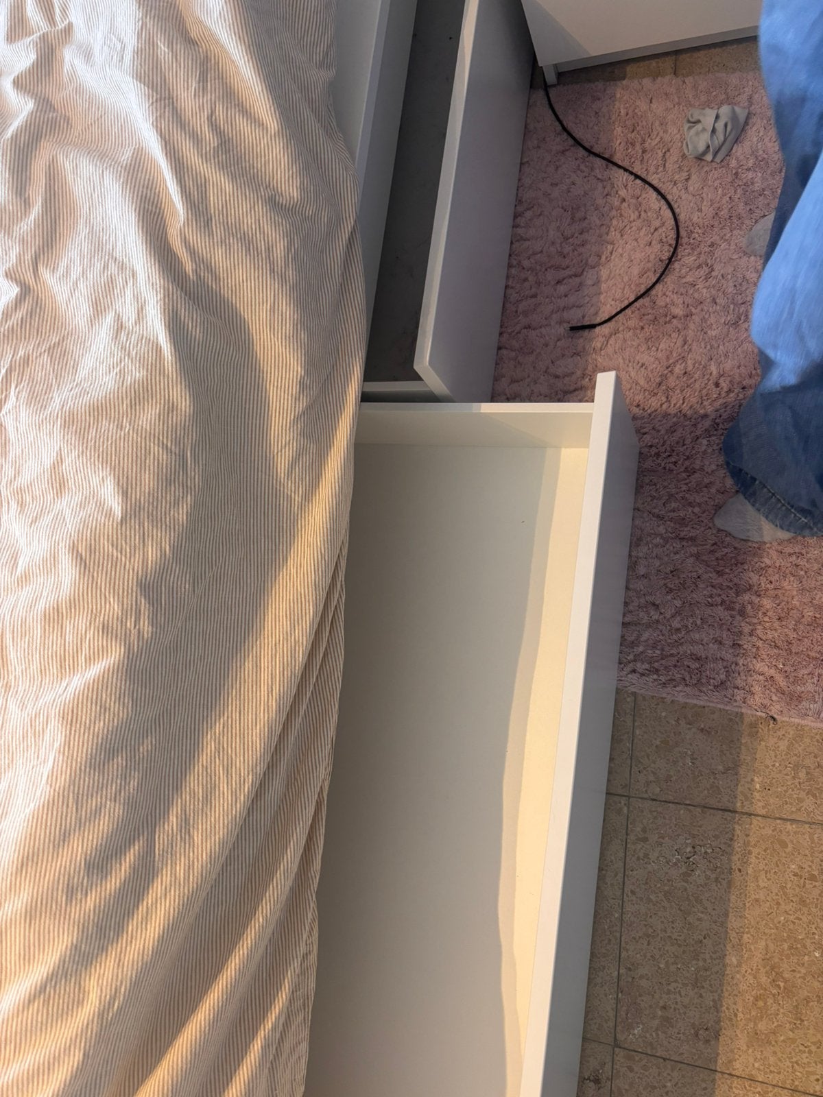 bed 2 persoons met matras  malm ikea, Ophalen