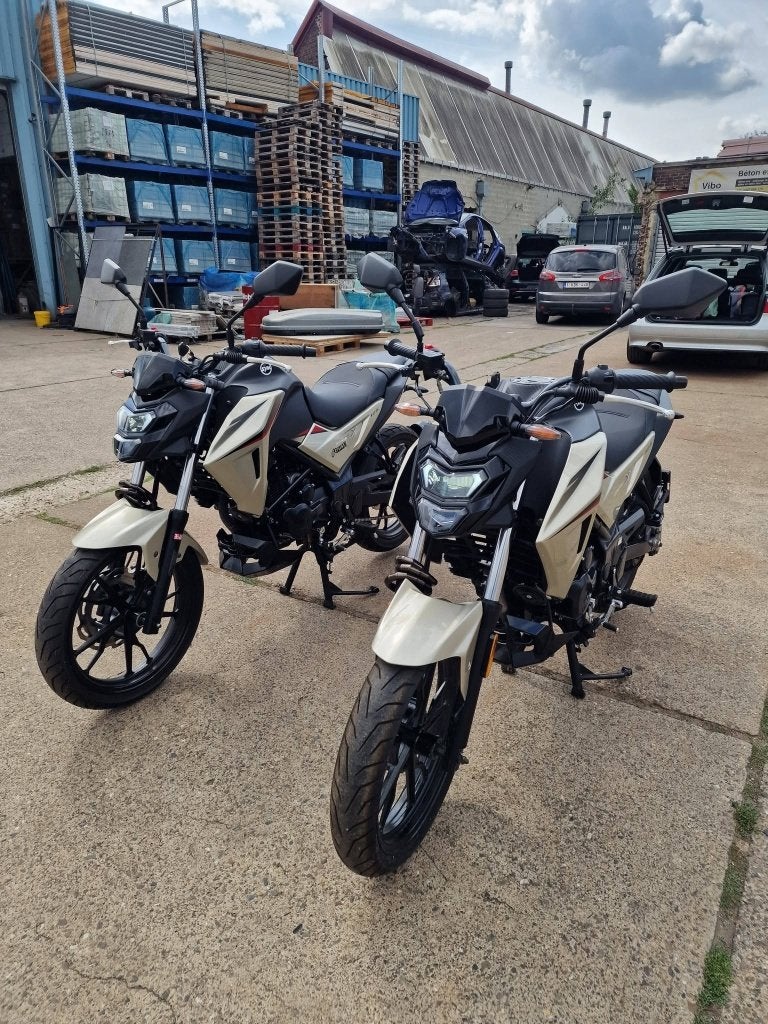 SYM SYMNH X 125 // 2 les mêmes dispo, Motoren, Occasion, 4 cilinders, Motorrijbewijs A, Bedrijf