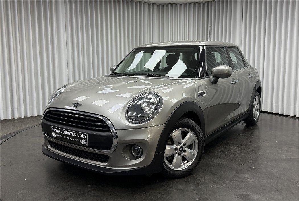 MINI One 1.5i (bj 2019), Auto's, Voorwielaandrijving, Stof, Gebruikt, Euro 6