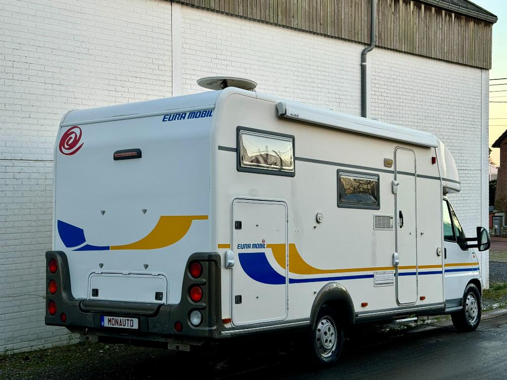 EURA MOBIL Profilé  Fiat 2.8JTD /  GARAGE /  ALKO / SOLAIRE, Caravanes & Camping, Siège de train, 6 à 7 mètres, Fiat, Boîte manuelle
