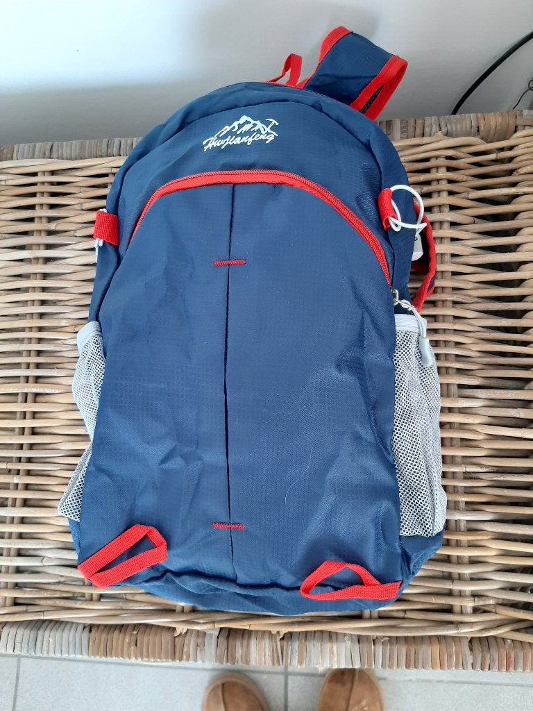 Rugzak, Handtassen en Accessoires, 25 tot 40 cm, Nieuw, 30 tot 45 cm, Ophalen