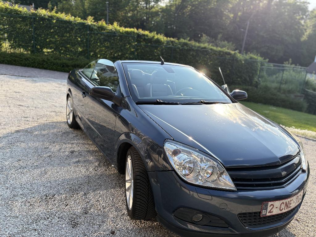 Opel Astra TwinTop Cabriolet, Autos, Opel, Particulier, Astra, ABS, Airbags, Air conditionné, Alarme, Climatisation automatique