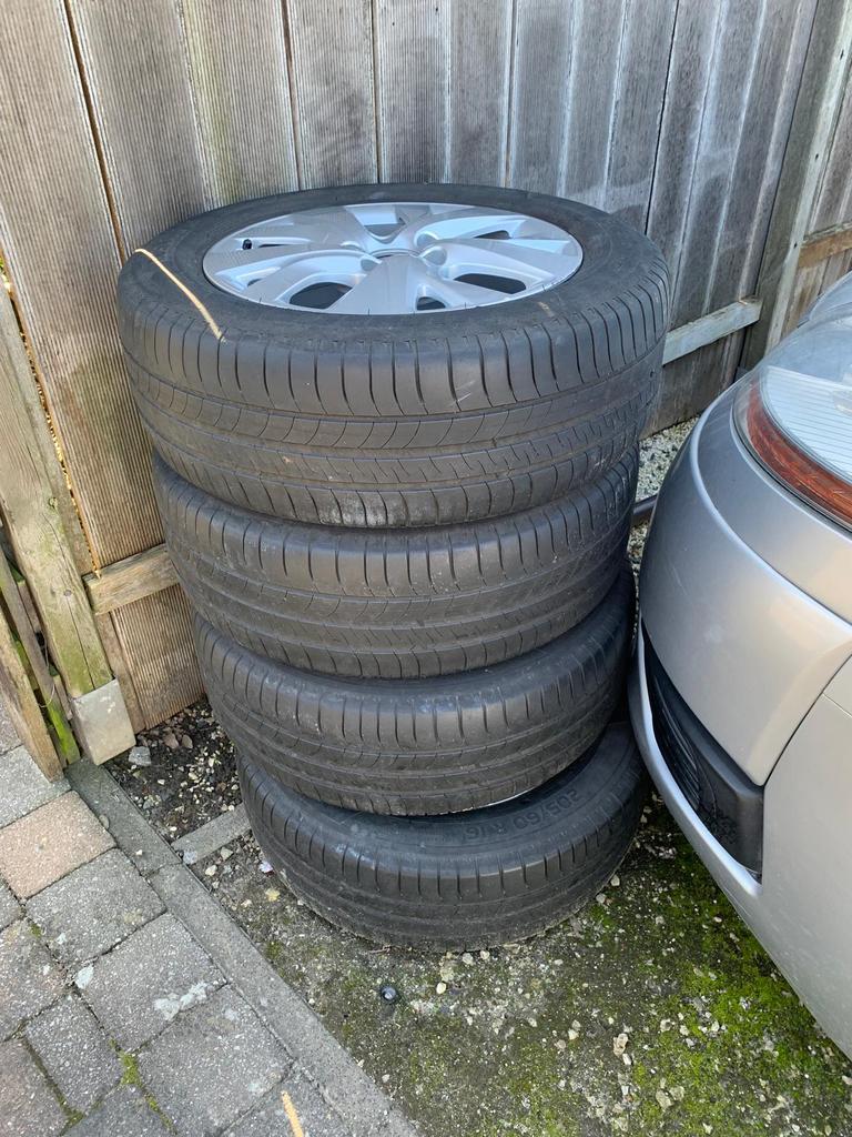 Citroen, Ophalen, Velg(en)