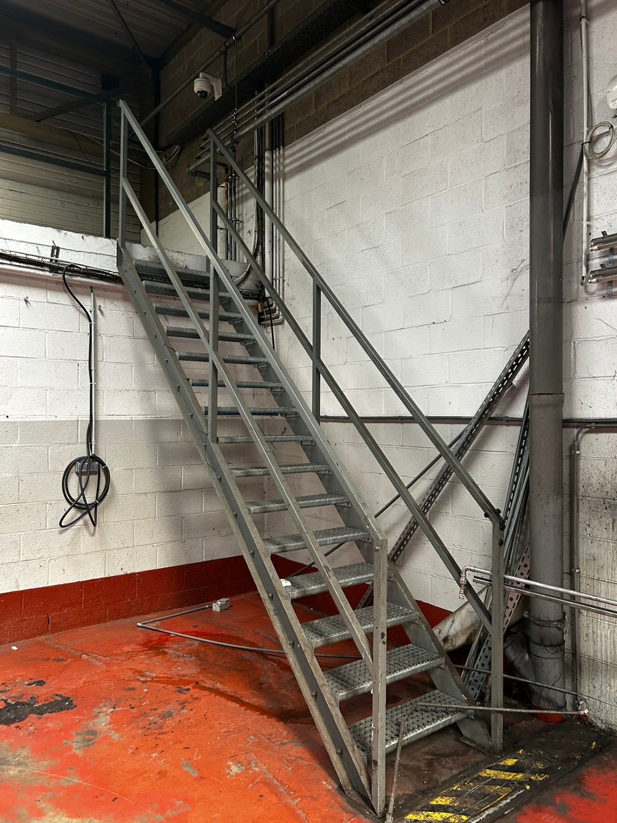 gegalvaniseerde stalen trap h2,90 x3,7 l 80cm, Zakelijke goederen, Ophalen of Verzenden