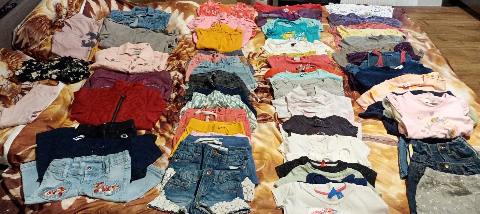 LOT Vêtement Fille 4 ans 64 pièces Très bon état général (2), Enlèvement, Utilisé, Fille, Ensemble