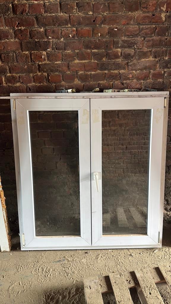 Pvc raam 116x125cm hoogte, Ophalen