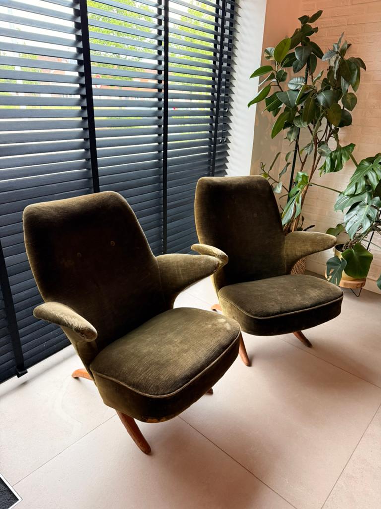 Pinguïn fauteuilles Theo Ruth voor Artifort '60, Ophalen