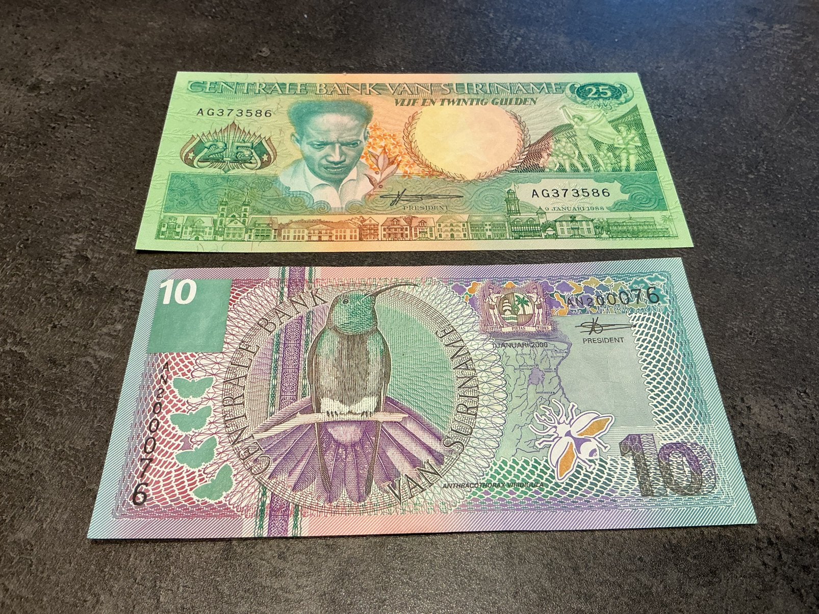 Suriname lot 10 en 25 gulden FDC, Ophalen of Verzenden
