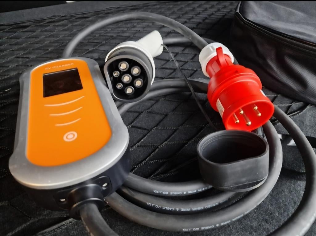 Chargeur de voiture à câble de recharge mobile CEE Type 2 Ph, Enlèvement ou Envoi, Neuf, Daihatsu