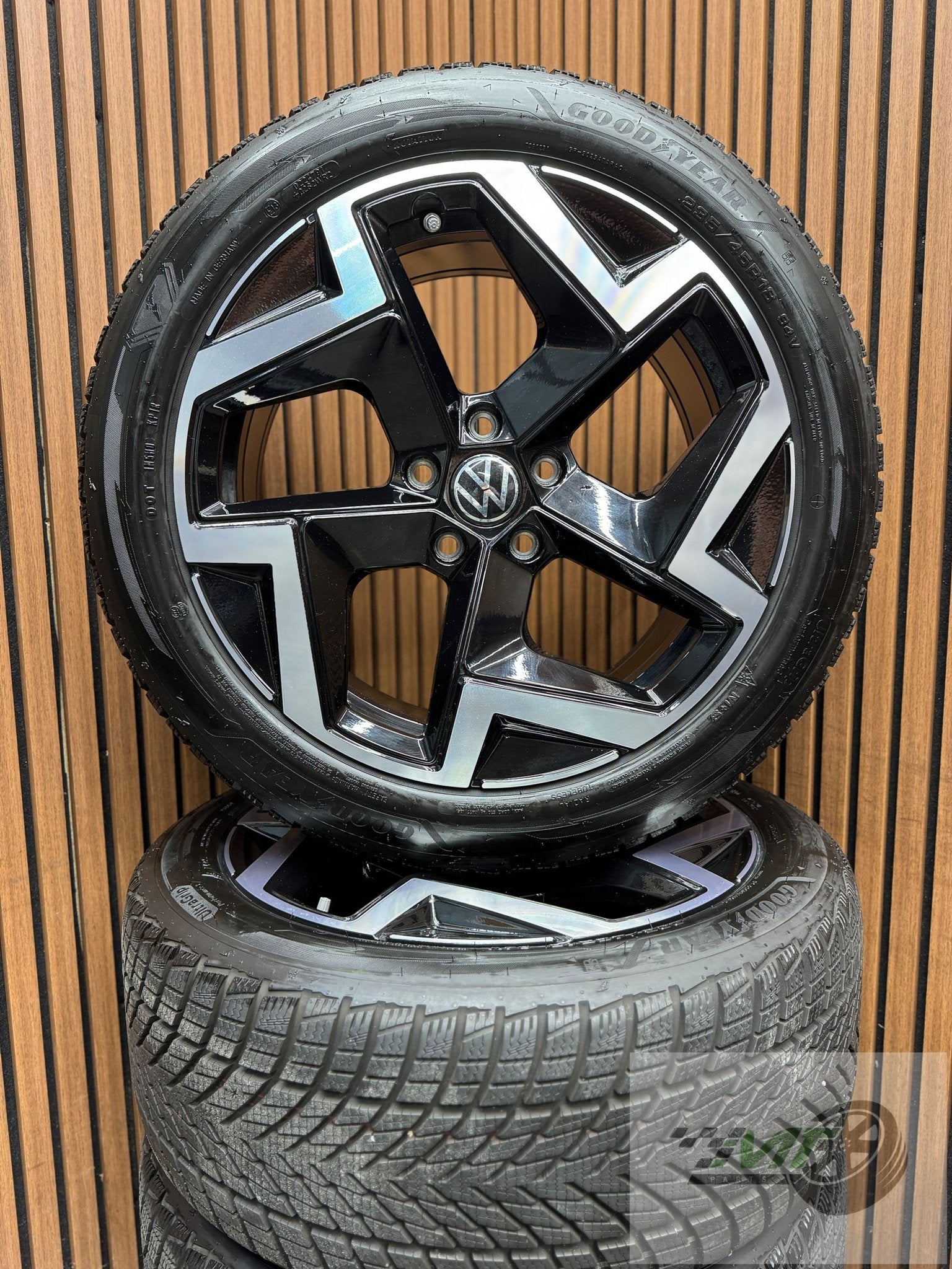 ️18” Vw Passat B9 B8 RLine COVENTRY WINTER 235 45 napoli OE, Auto-onderdelen, 18 inch, Gebruikt, -, -