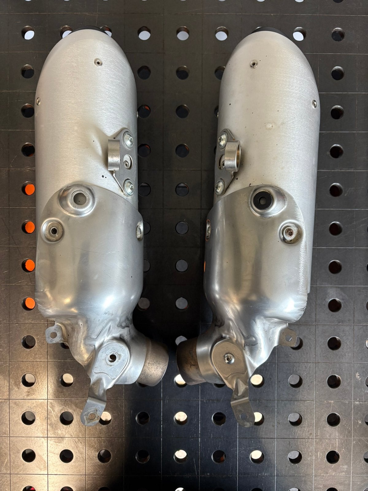 Orginele Ducati 950 hypermotard 2021 einddempers, Ophalen