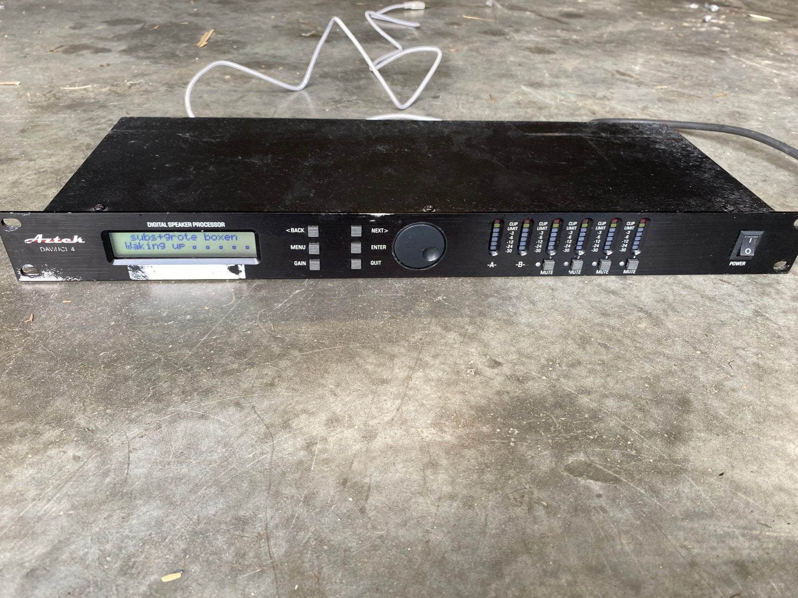 Aztek davinci 4 equalizer, Enlèvement, Utilisé, Equalizer ou Égaliseur