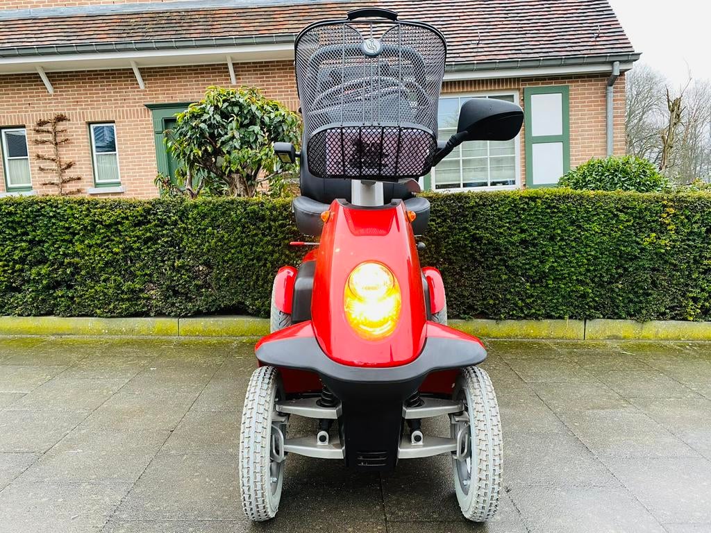 Scootmobiel TROPHY 6 4wiel Perfect staat invalide scooter, Ophalen of Verzenden, Inklapbaar, Zo goed als nieuw, Elektrische rolstoel