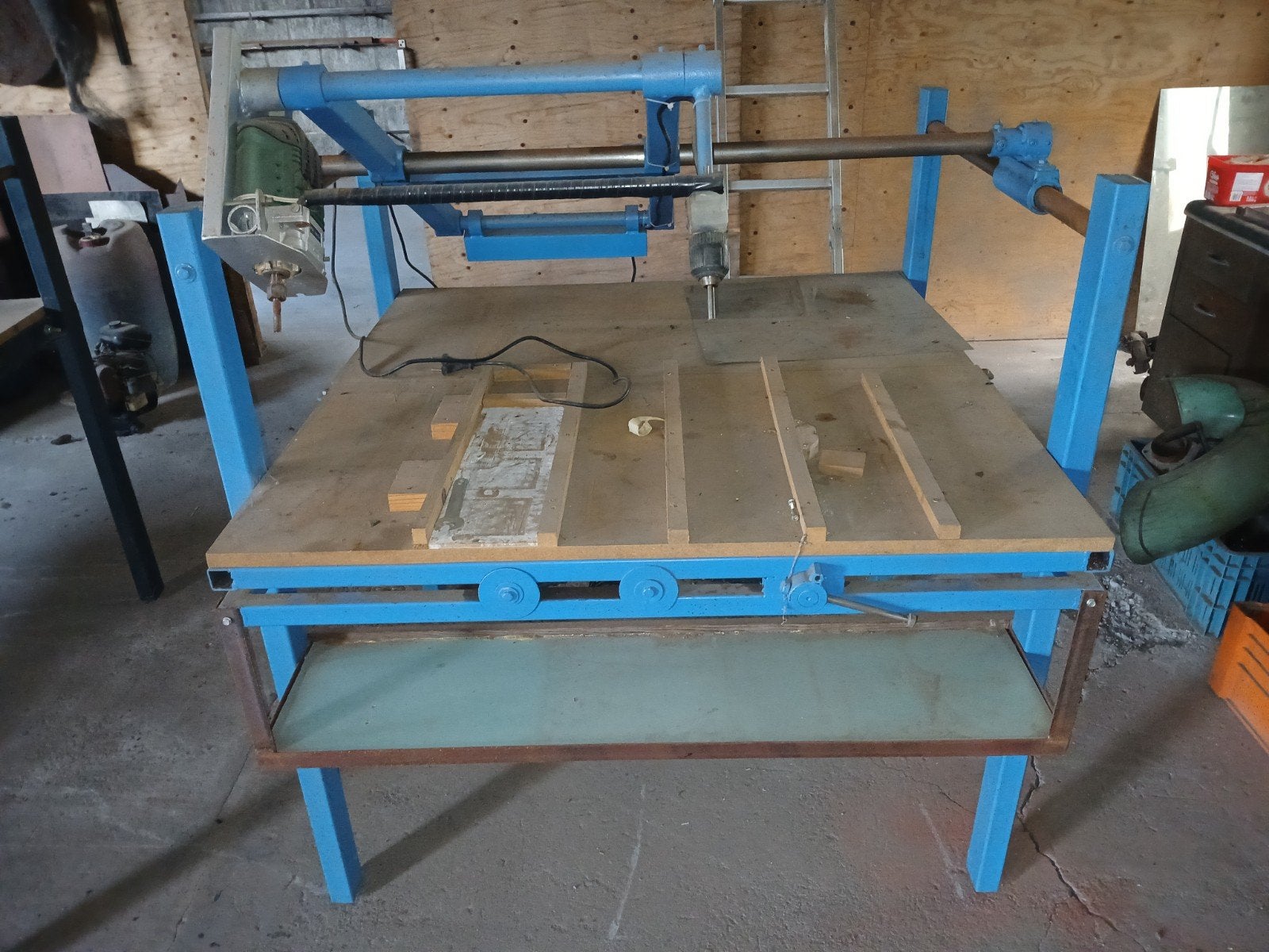kopieertafel om houten planken te frezen., Ophalen, Gebruikt, 70 tot 120 cm