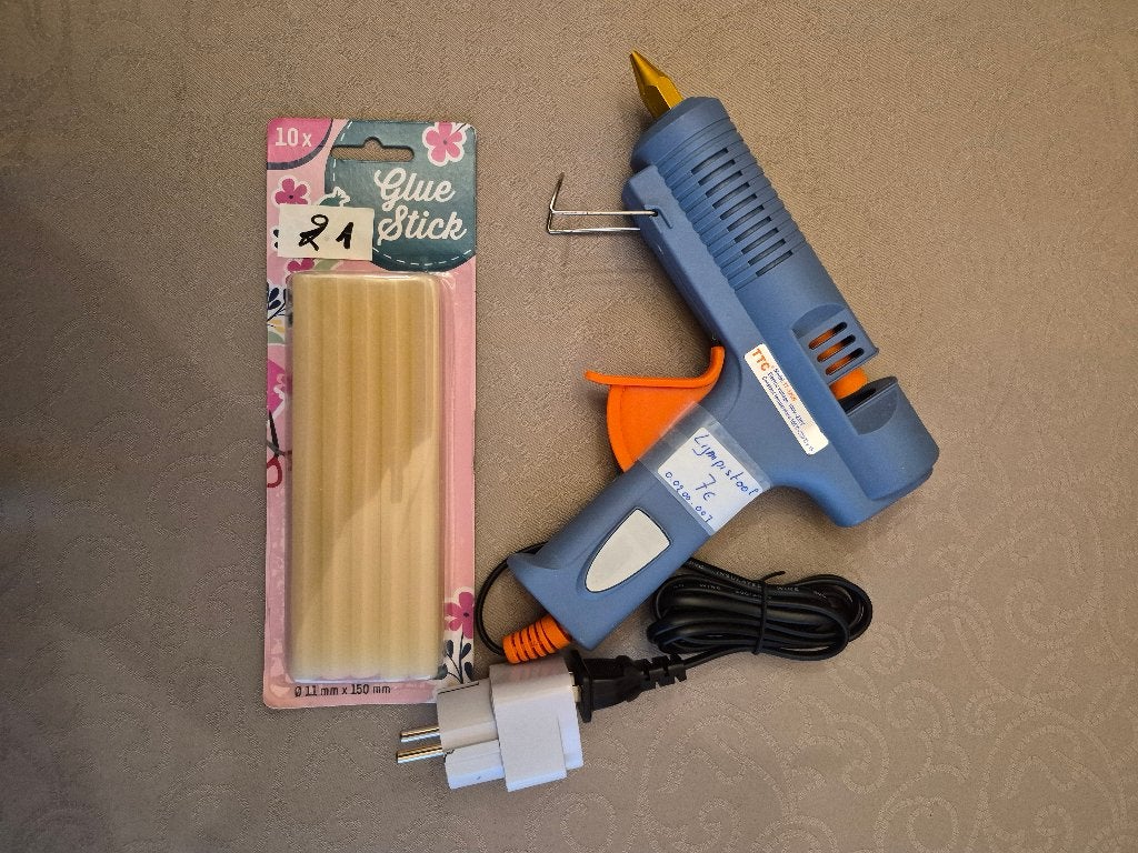 Een lijmpistool plus lijmsticks, Overige thema's, Nieuw, Overige materialen, Blauw