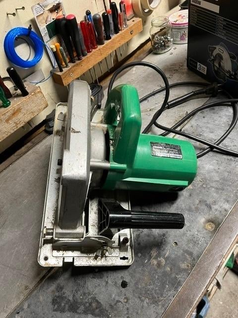Cirkelzaagmachine, Doe-het-zelf en Bouw, Gereedschap | Zaagmachines, Ophalen, Gebruikt, 70 mm of meer, Hitachi