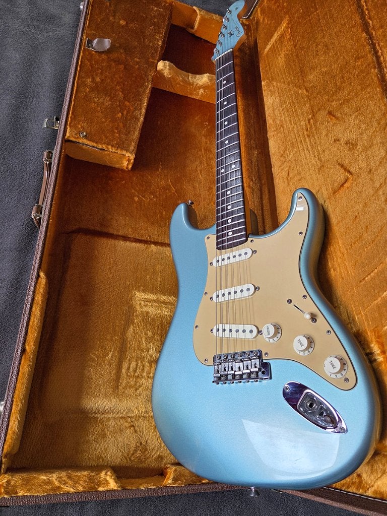 Fender Statocaster FSR Deluxe Vintage Player '62, Musique & Instruments, Enlèvement, Utilisé, Solid body, Fender