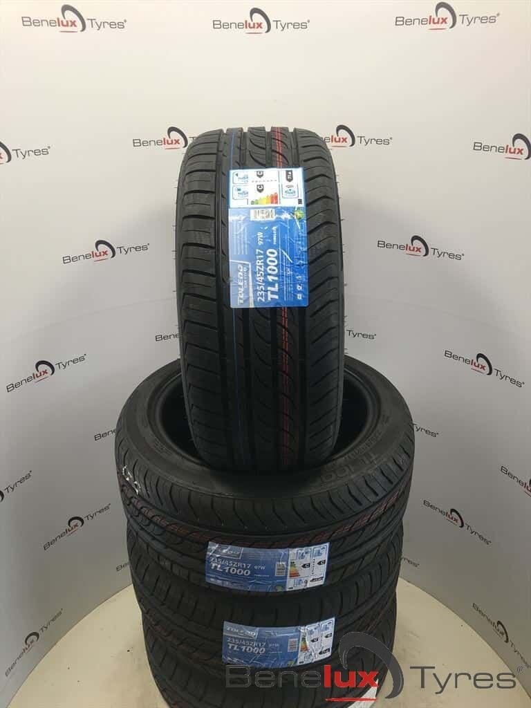 NIEUW 235/45ZR17 235/45R17 235/45 ZR17 R17 235/45/17 2354517, Auto-onderdelen, -, -, Nieuw, 17 inch