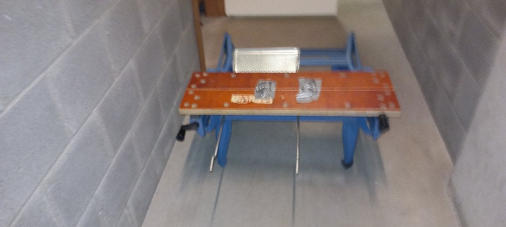 Opvouwbare werkbank en bankschroef, Doe-het-zelf en Bouw, Ophalen, Gebruikt, Bankschroef