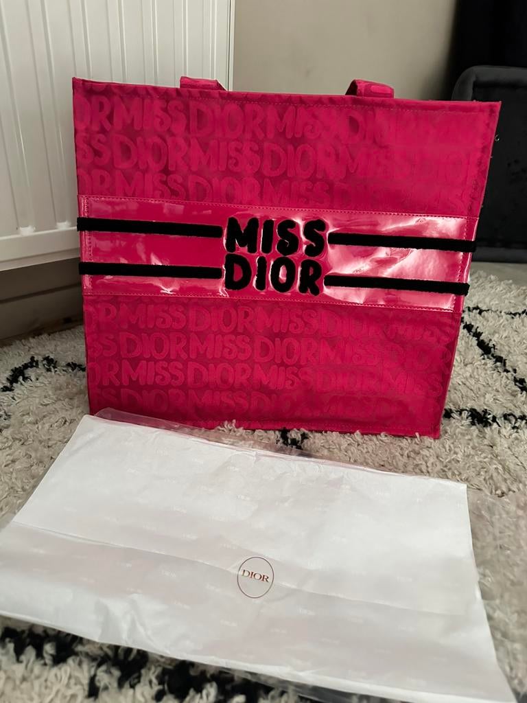 Sac de plage Dior, Bijoux, Sacs & Beauté, Enlèvement ou Envoi, Neuf