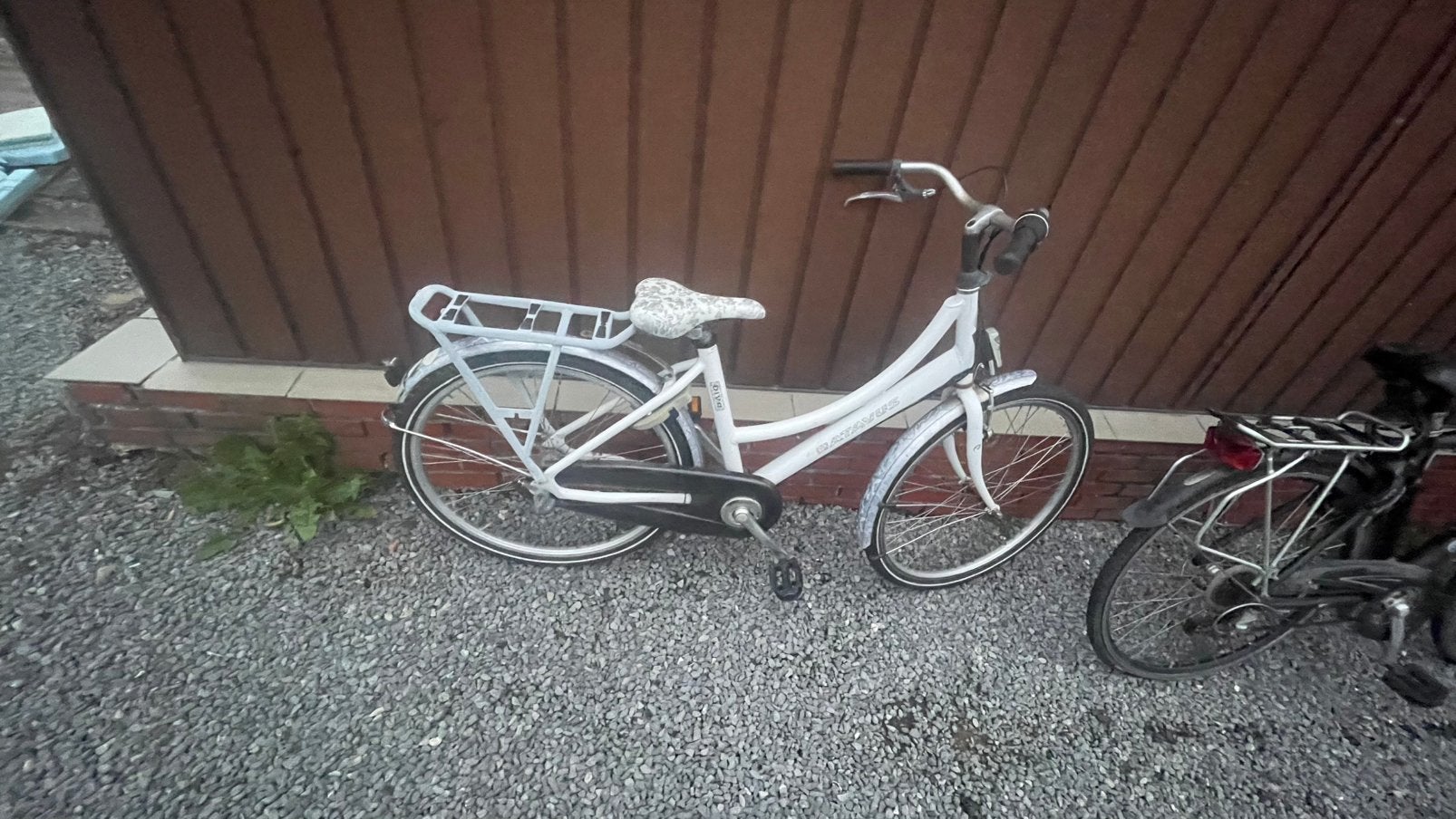 Meisjes fietsen, Ophalen, Zo goed als nieuw
