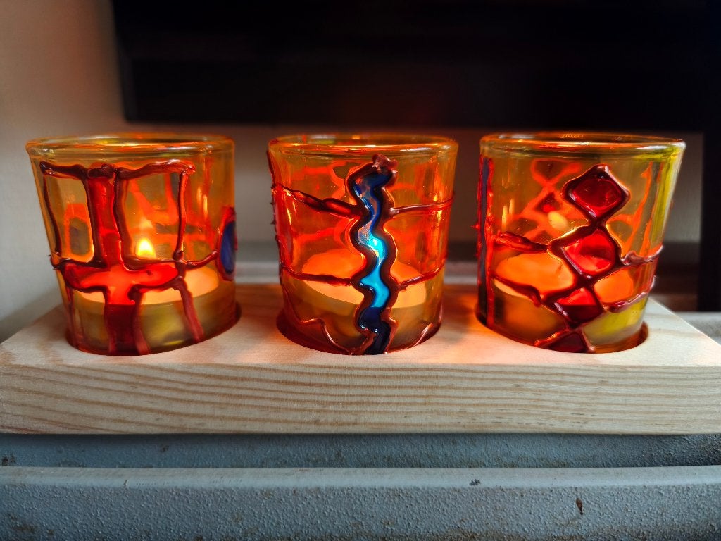 Handgeschilderde theelichtjes theelicht glaasjes., Huis en Inrichting, Meerkleurig, 7 cm, Waxinelichthouder, Nieuw