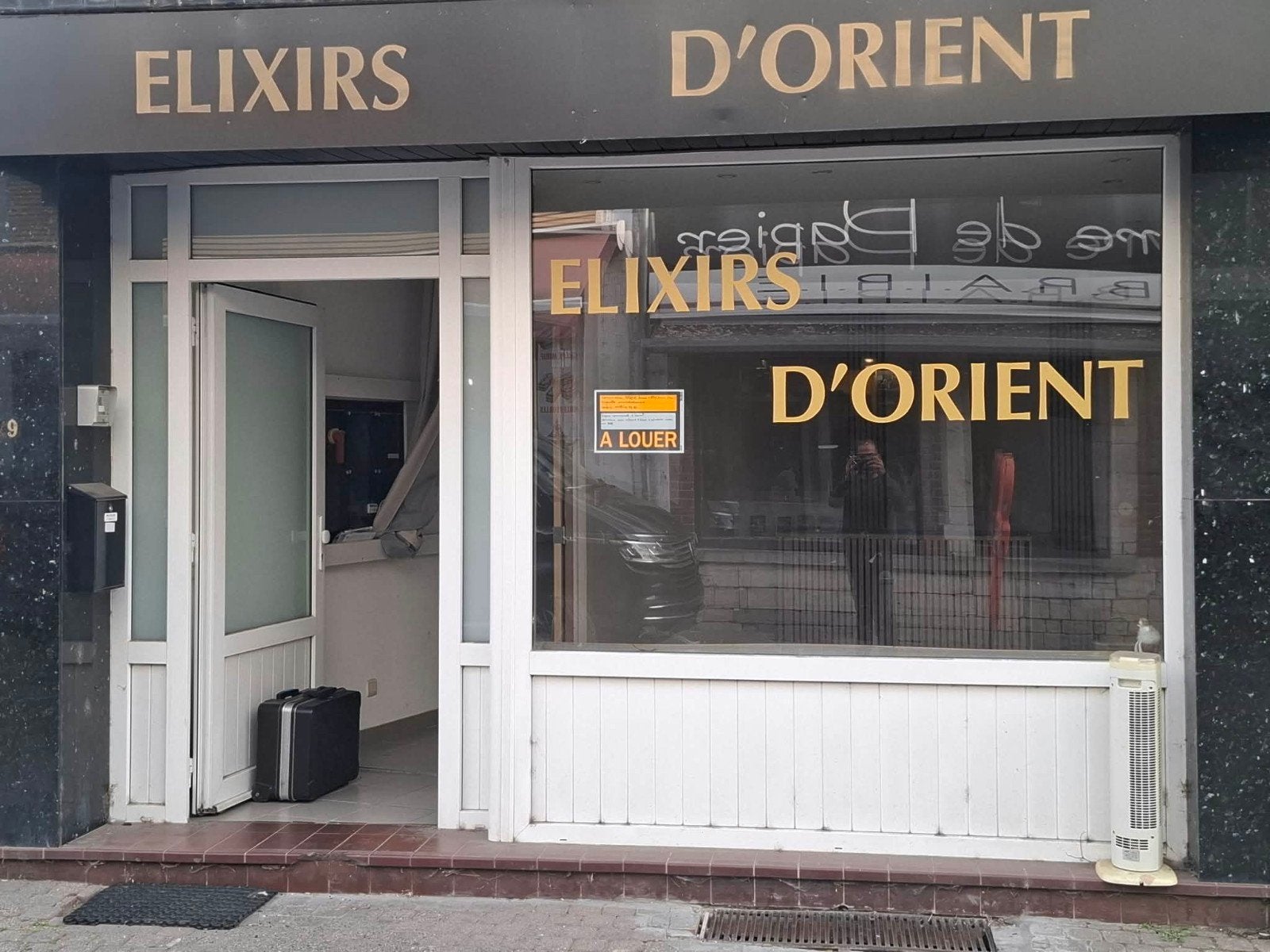commerce à louer Jodoigne, 20 à 35 m², Province du Brabant wallon
