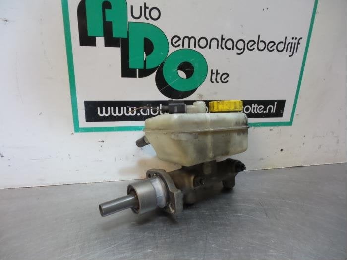 Cylindre de frein principal d'un Seat Ibiza (Ibiza 02-), -, 3 mois de garantie, Utilisé, -