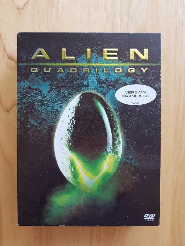 Coffret DVD Alien Quadrilogy (9 DVD), Science-Fiction, Matériel bonus, Comme neuf, À partir de 16 ans