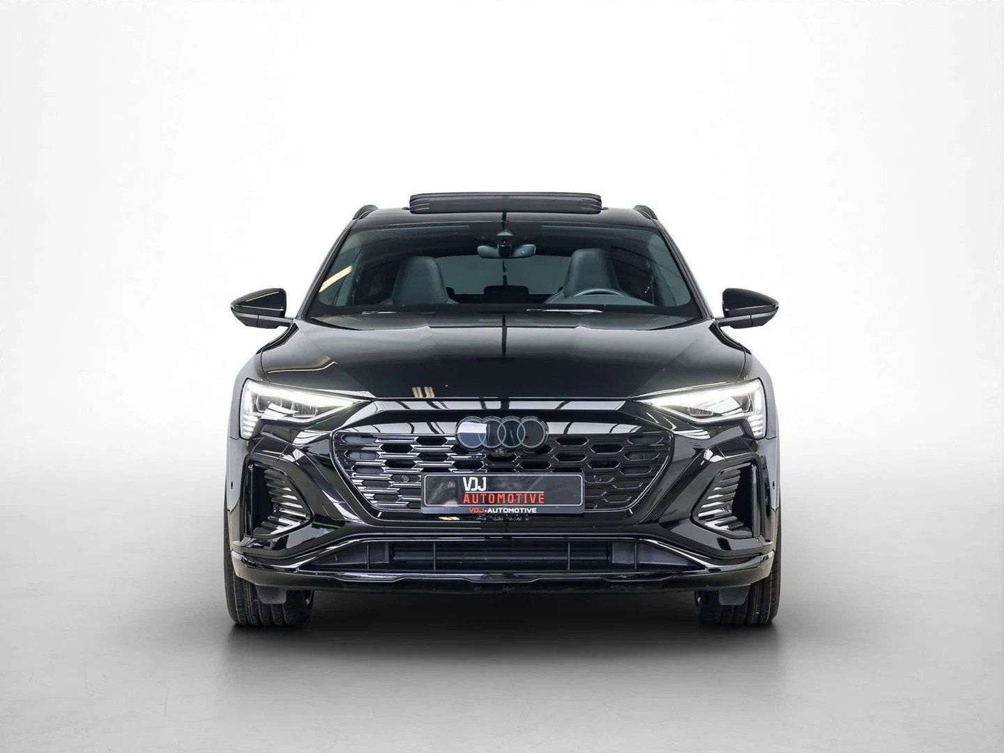 Audi Q8 e-tron 55 QUATTRO S LINE|PANO|ACC|LA|360|KEYLESS|, Autos, Cuir, https://public.car-pass.be/vhr/9538e3cc-c481-43e0-811c-afef09f514d9