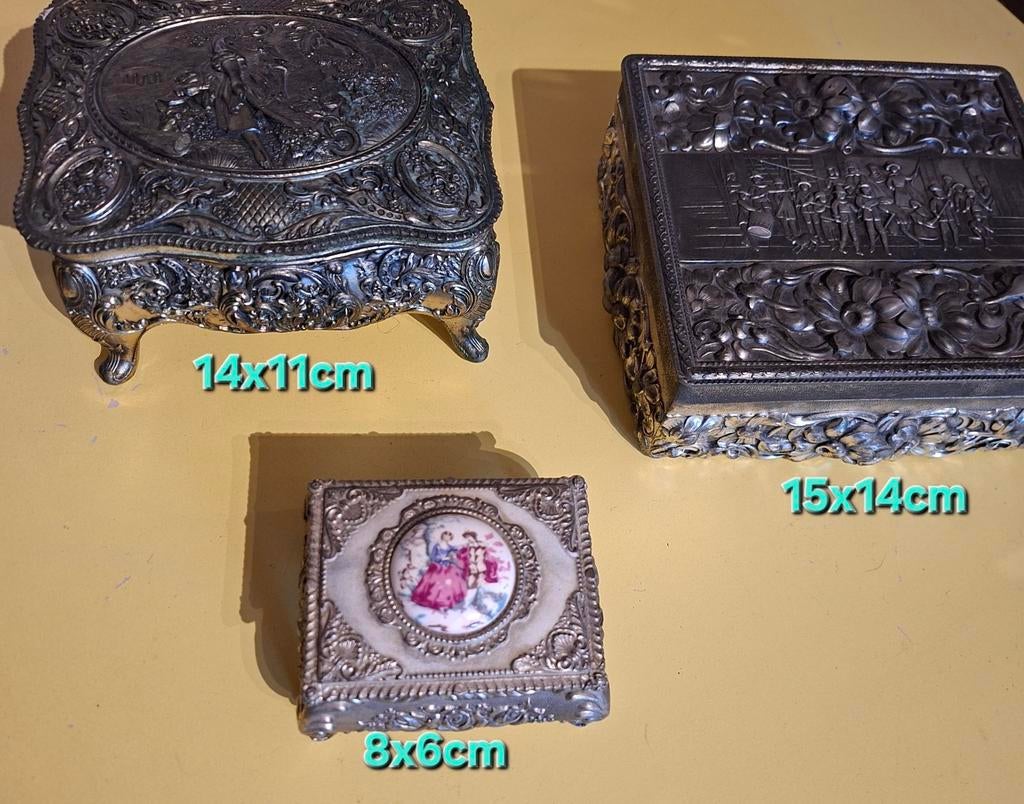 3 BOÎTES À BIJOUX RÉTRO À VENDRE, Enlèvement ou Envoi, Maison et Meubles