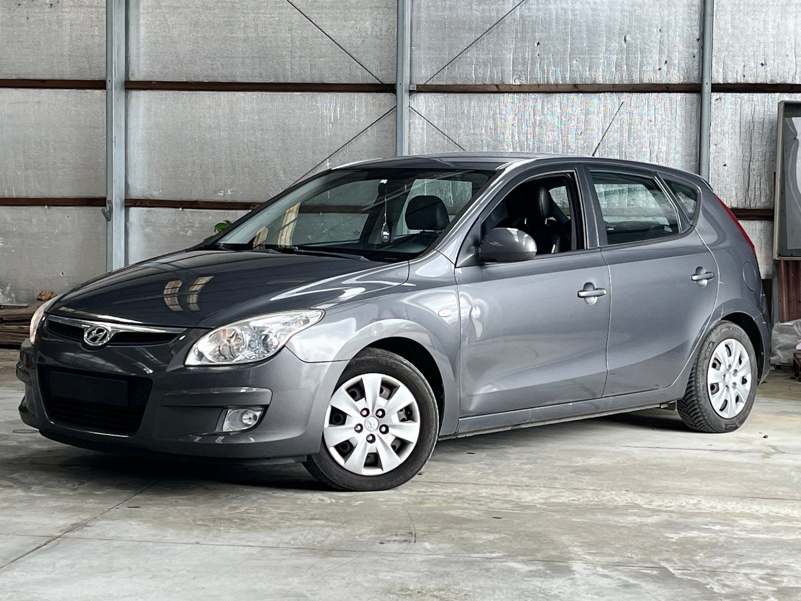 Hyundai i30 / 1.6  Diesel / euro 4 / manuel, Cuir, Argent ou Gris, Achat, Entreprise