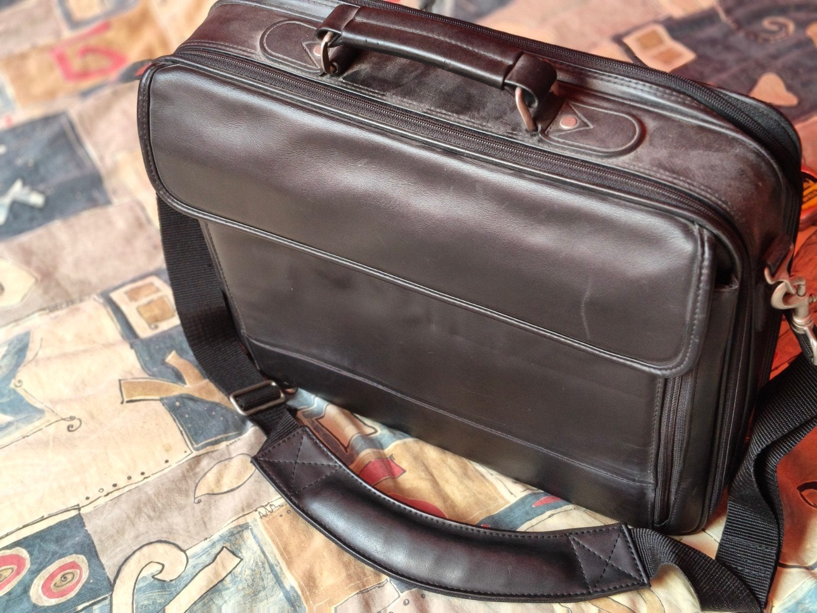 lederen laptop tas, Computers en Software, Laptoptassen, Ophalen, 15 inch, Gevoerd laptopvak, Overige typen